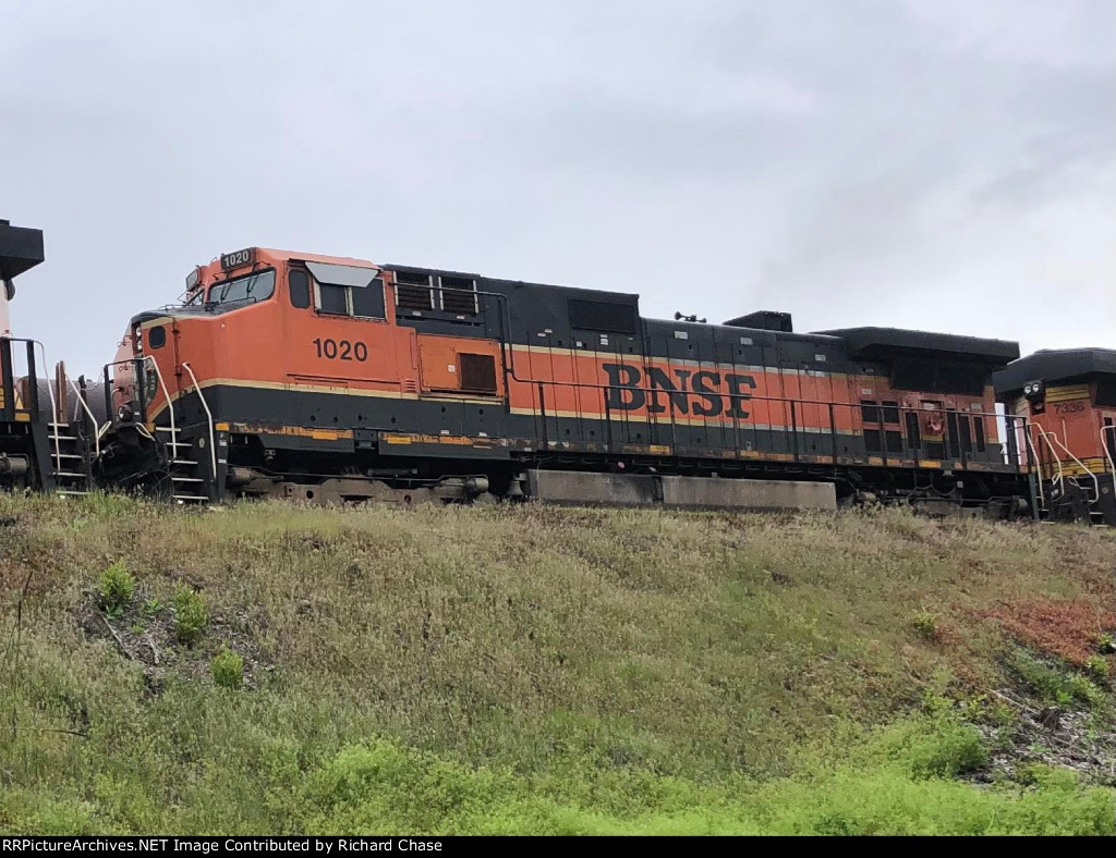 BNSF 1020